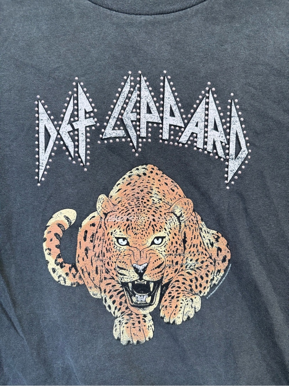 Def Leppard Band Graphic Tee Leopard and Rhinestone Size XS - Picture 9 of 13